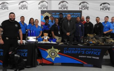 Sheriff and Officers Speak at College and Career Fair